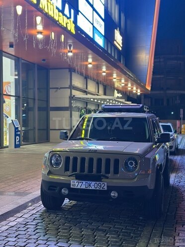 Jeep Patriot 2017, 125,529 km - 2.0 l - Bakı