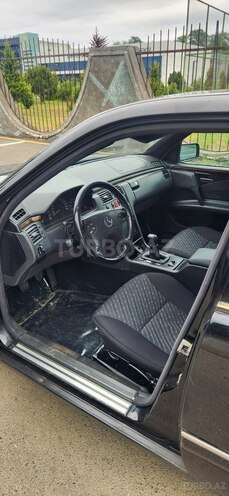 Mercedes E 240 1999, 152,000 km - 2.4 l - Lənkəran