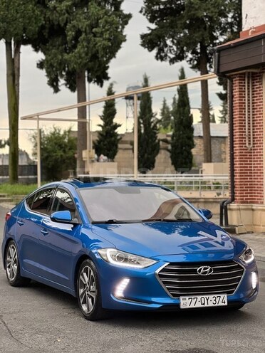 Hyundai Elantra 2017, 8,500 km - 2.0 л - Zaqatala