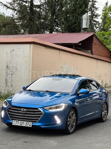 Hyundai Elantra 2017, 8,500 km - 2.0 л - Zaqatala