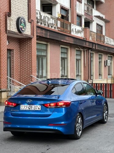 Hyundai Elantra 2017, 8,500 km - 2.0 л - Zaqatala