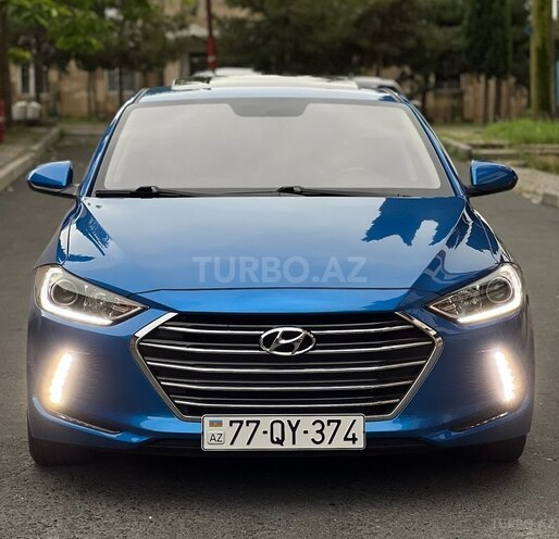 Hyundai Elantra 2017, 8,500 km - 2.0 л - Zaqatala