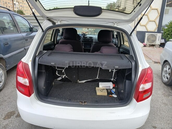Skoda Fabia 2012, 383,300 km - 1.6 l - Bakı