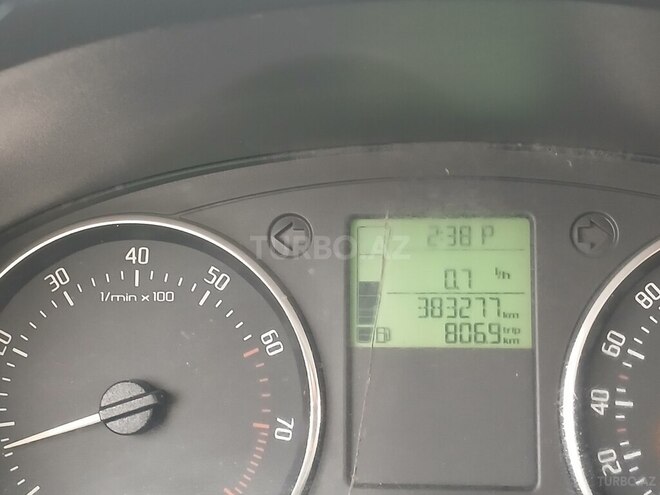 Skoda Fabia 2012, 383,300 km - 1.6 l - Bakı