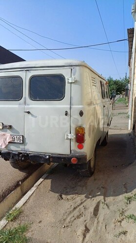 UAZ 452-4