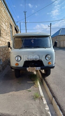 UAZ 452-1