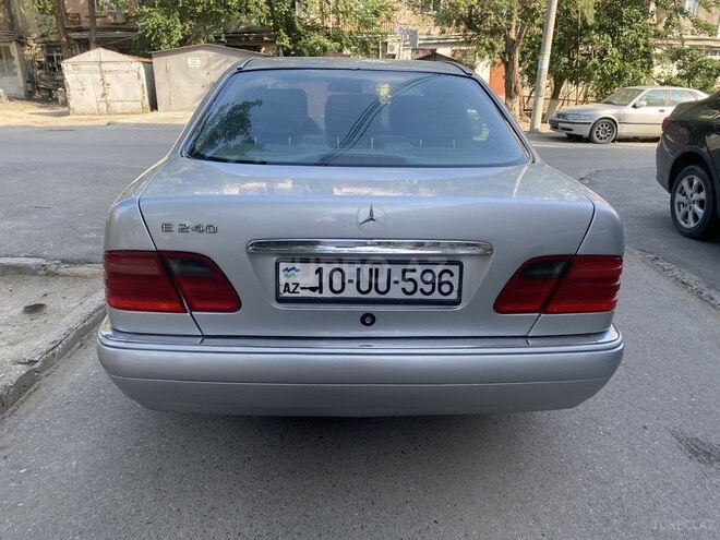 Mercedes E 240 1999, 241,041 km - 2.4 l - Sumqayıt