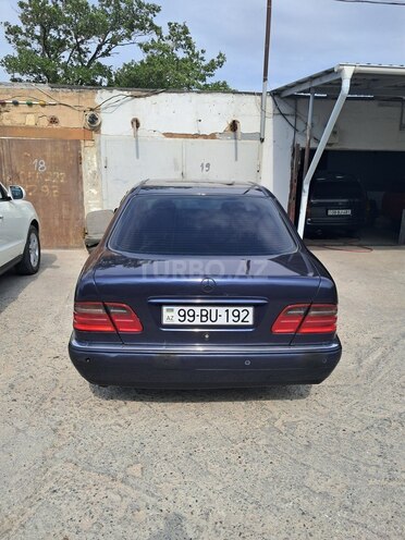 Mercedes E 200 1997, 300,000 km - 2.0 l - Bakı