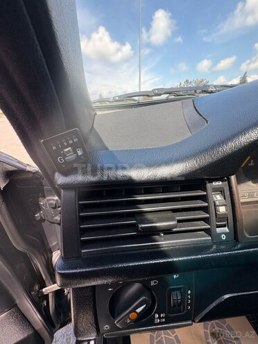 Mercedes E 220 1994, 385,211 km - 2.2 л - Zərdab