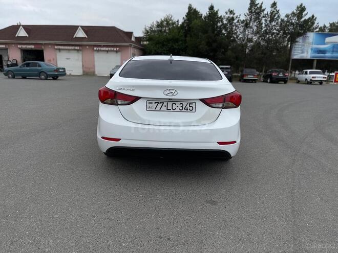 Hyundai Elantra 2015, 212,000 km - 1.8 л - Şirvan