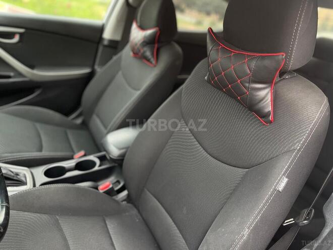 Hyundai Elantra 2015, 212,000 km - 1.8 л - Şirvan