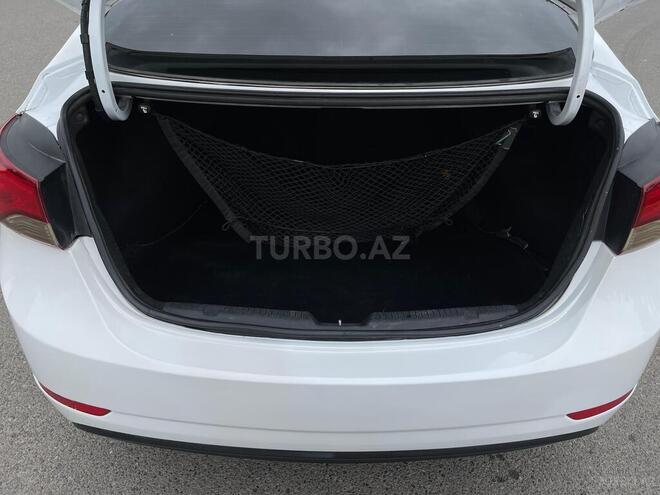 Hyundai Elantra 2015, 212,000 km - 1.8 л - Şirvan