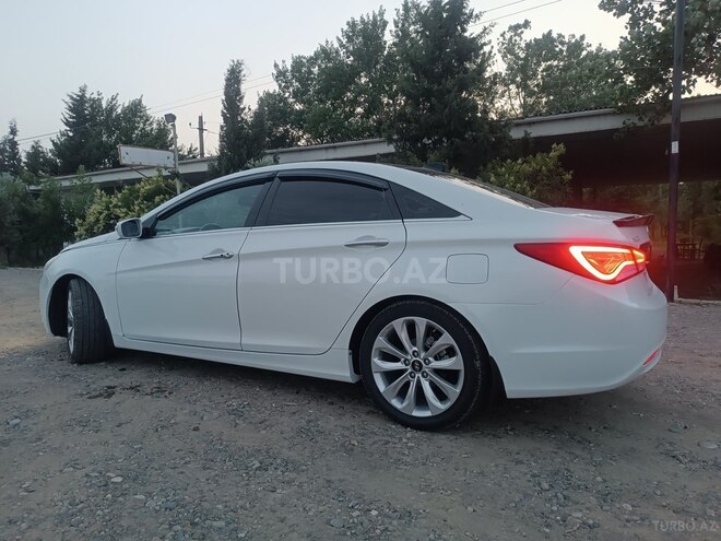 Hyundai Sonata 2010, 200,653 km - 2.4 л - Salyan
