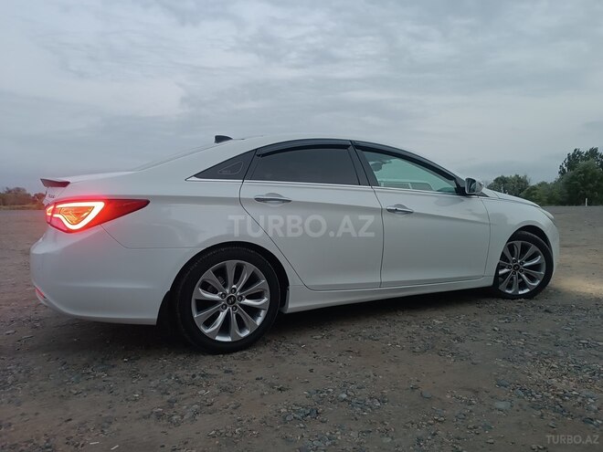 Hyundai Sonata 2010, 200,653 km - 2.4 л - Salyan