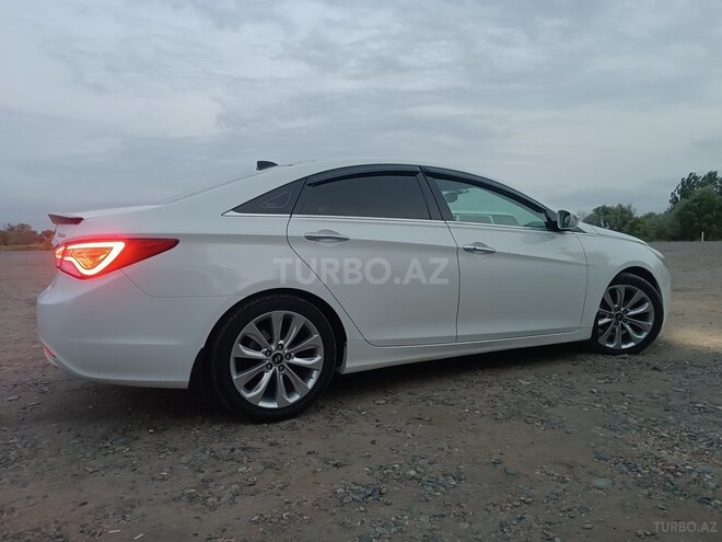 Hyundai Sonata 2010, 200,653 km - 2.4 л - Salyan