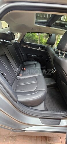 Kia K5-19