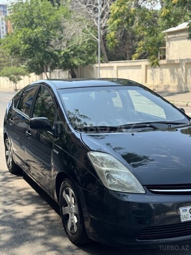 Toyota Prius-2