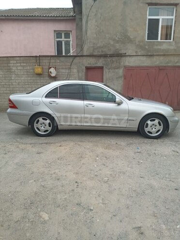 Mercedes C 240 2000, 444,000 km - 2.4 l - Bakı