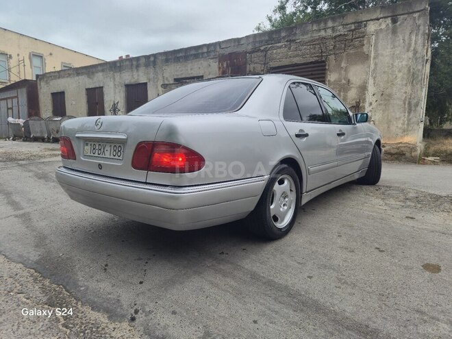 Mercedes E 240 1999, 485,421 km - 2.4 l - Sumqayıt