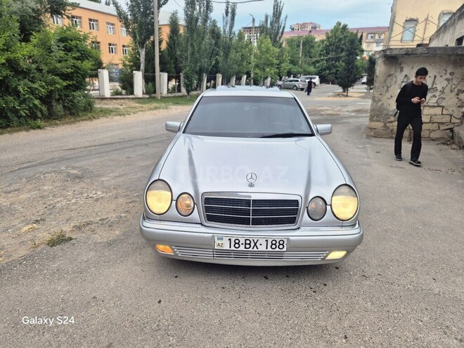 Mercedes E 240 1999, 485,421 km - 2.4 l - Sumqayıt