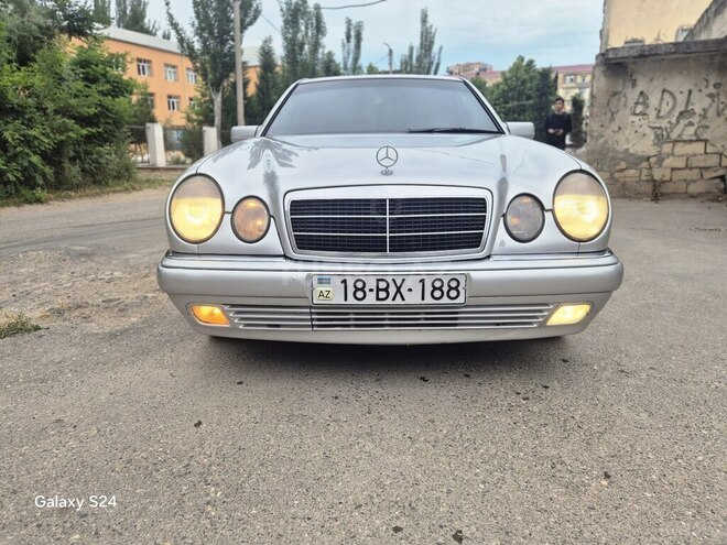 Mercedes E 240 1999, 485,421 km - 2.4 l - Sumqayıt