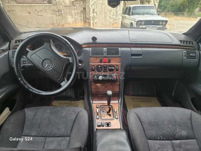 Mercedes E 240 1999, 485,421 km - 2.4 l - Sumqayıt