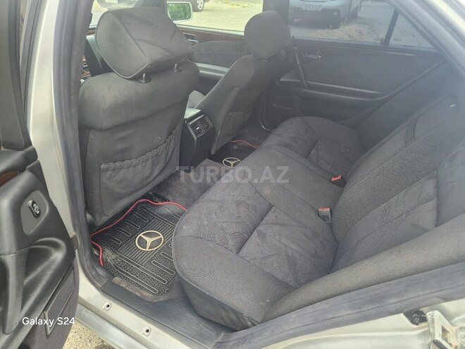 Mercedes E 240 1999, 485,421 km - 2.4 l - Sumqayıt