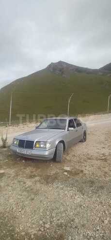 Mercedes E 200 d 1992, 200,000 km - 2.0 л - Qusar