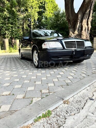 Mercedes C 200 1999, 420,000 km - 2.0 l - Yevlax