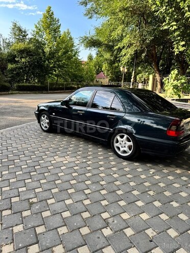 Mercedes C 200 1999, 420,000 km - 2.0 l - Yevlax
