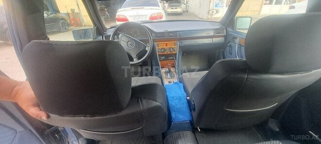 Mercedes E 230 1992, 222,222 km - 2.3 l - Bakı