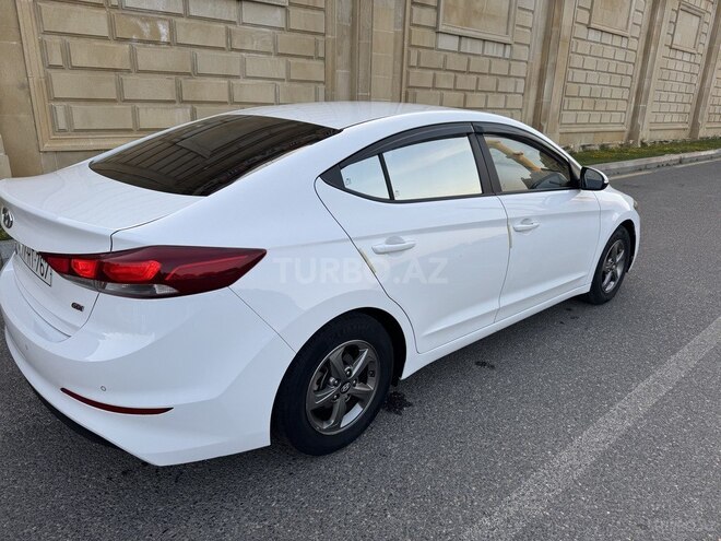 Hyundai Avante 2016, 132,900 km - 1.6 л - Bakı