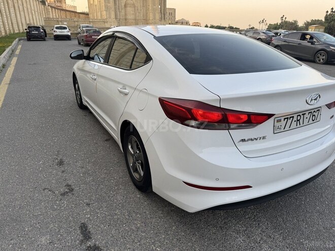 Hyundai Avante 2016, 132,900 km - 1.6 л - Bakı
