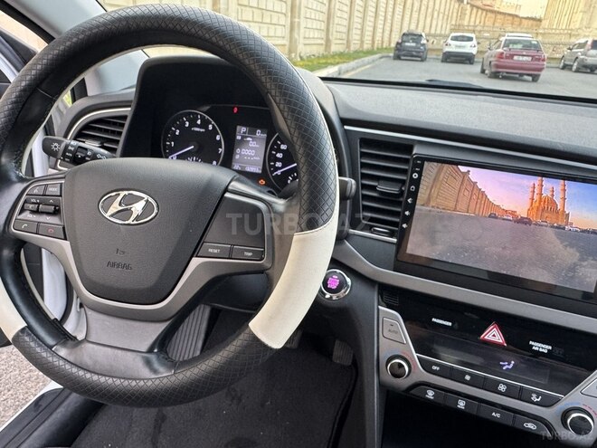 Hyundai Avante 2016, 132,900 km - 1.6 л - Bakı
