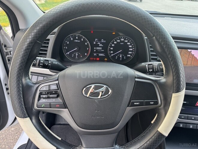 Hyundai Avante 2016, 132,900 km - 1.6 л - Bakı