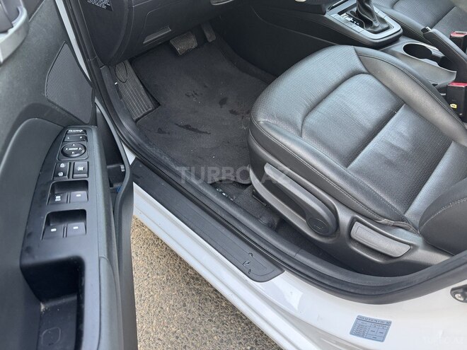 Hyundai Avante 2016, 132,900 km - 1.6 л - Bakı