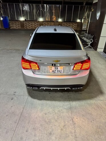 Chevrolet Cruze 2015, 280,000 km - 1.4 л - Yevlax