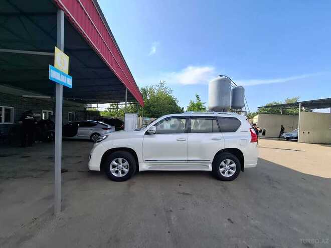 Toyota Land Cruiser Prado 2012, 214,534 km - 2.7 l - Naftalan
