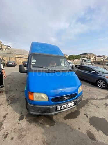 Ford Transit-1