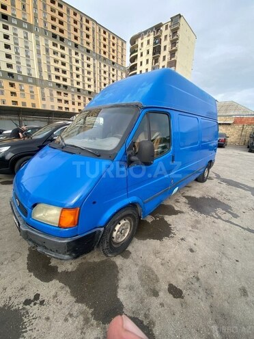 Ford Transit-7