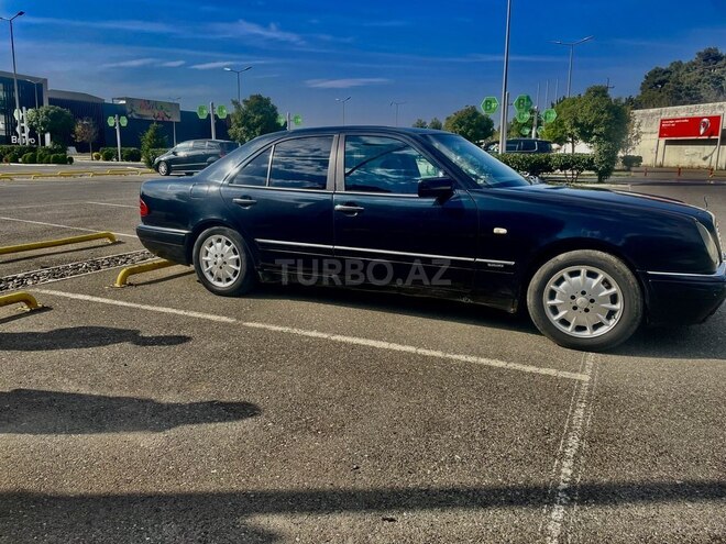 Mercedes E 220 d 1998, 290,000 km - 2.2 л - Bakı