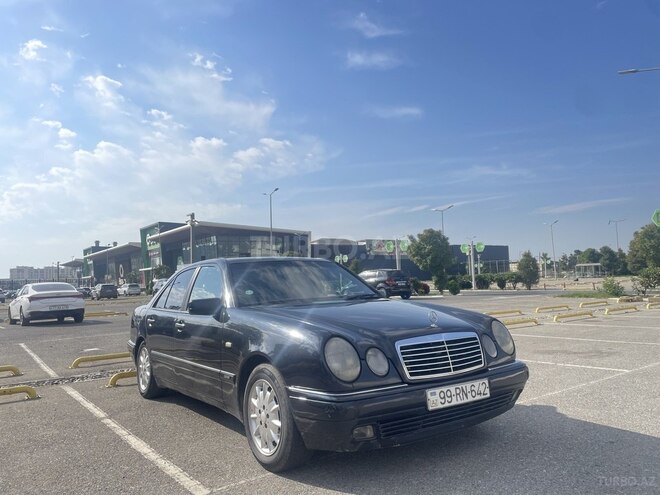Mercedes E 220 d 1998, 290,000 km - 2.2 л - Bakı