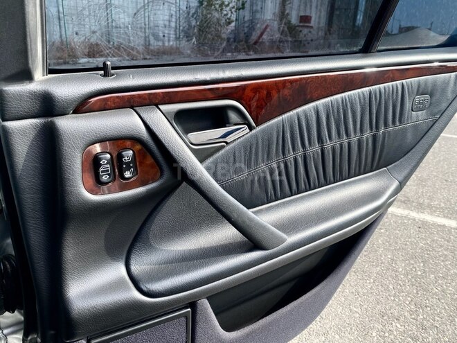 Mercedes E 320 2000, 500,000 km - 3.2 л - Bakı