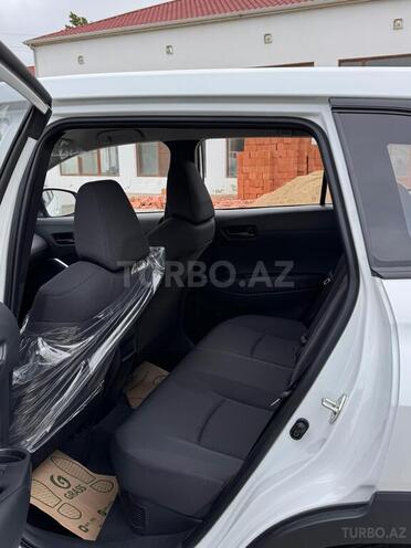 Toyota Corolla Cross 2025, 0 km - 2.0 л - Bakı