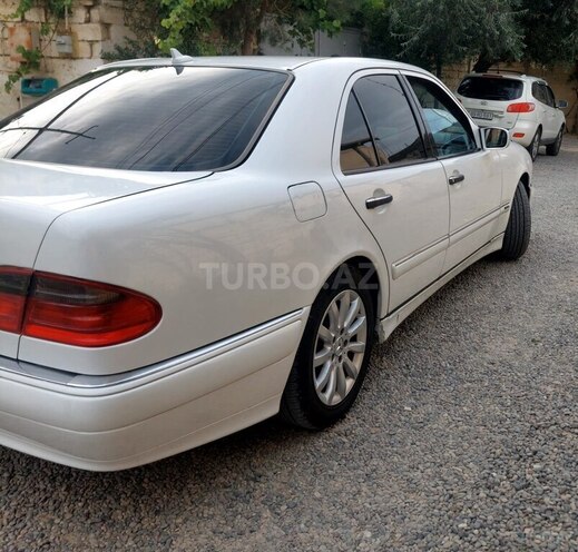 Mercedes E 240 1999, 368,385 km - 2.4 л - Bakı