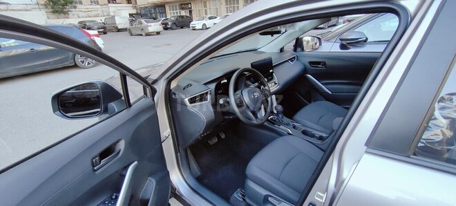Toyota Corolla Cross 2025, 0 km - 2.0 l - Bakı