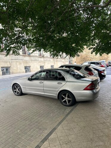 Mercedes C 200 2001, 404,000 km - 2.0 l - Bakı
