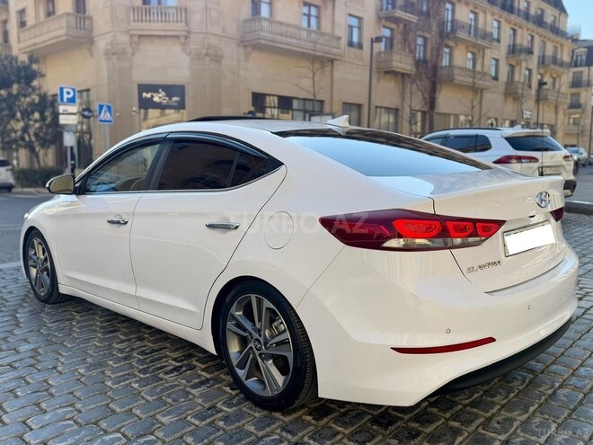 Hyundai Avante-4