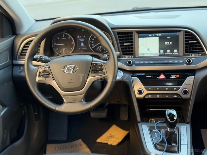 Hyundai Avante-6