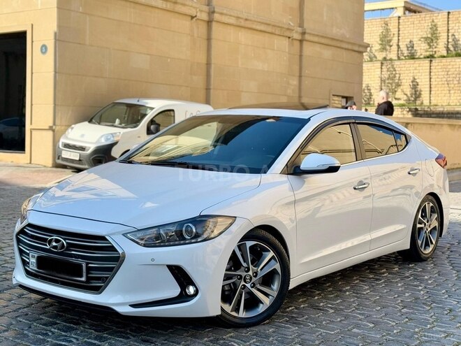Hyundai Avante-3